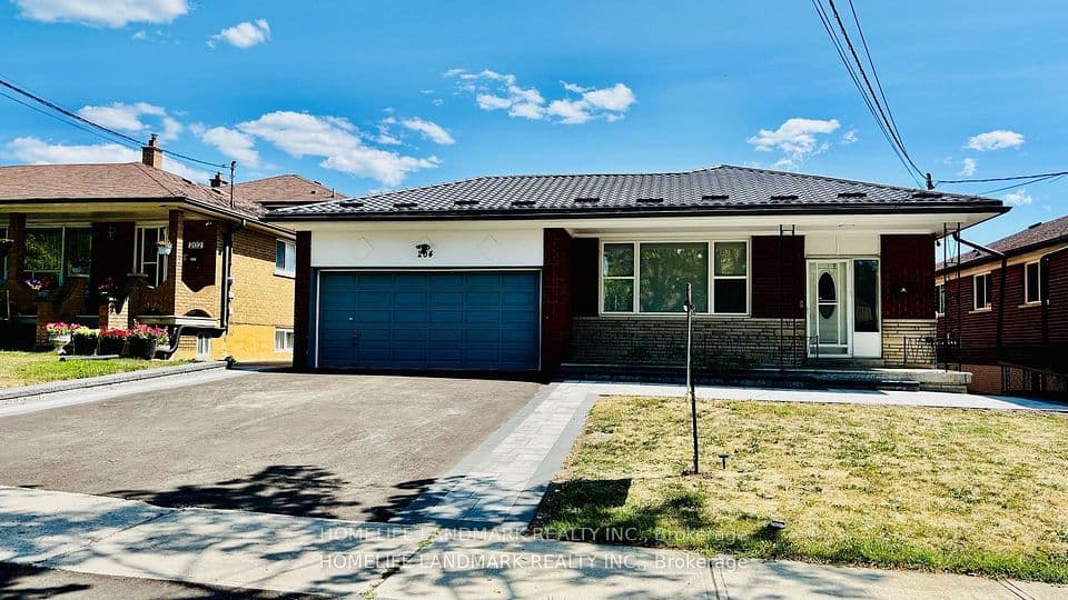 204 Derrydown Road, Toronto, ON M3J 1S1 – main photo