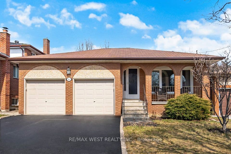 6 Disan Court, Toronto, ON M9V 4A7 – main photo