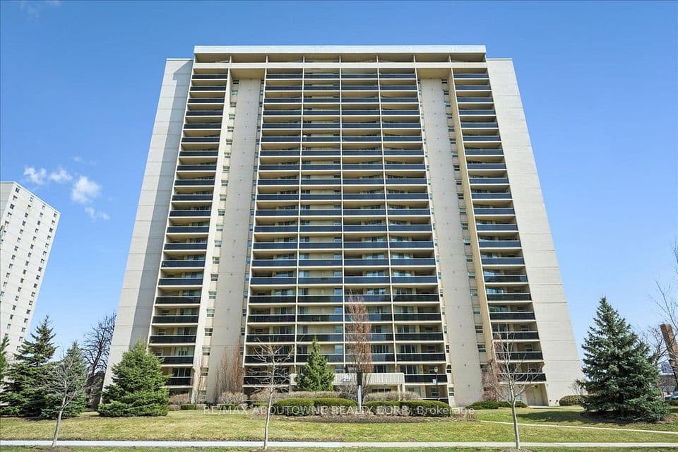 299 Mill Road 1801, Toronto, ON M9C 4V9 – photo 2