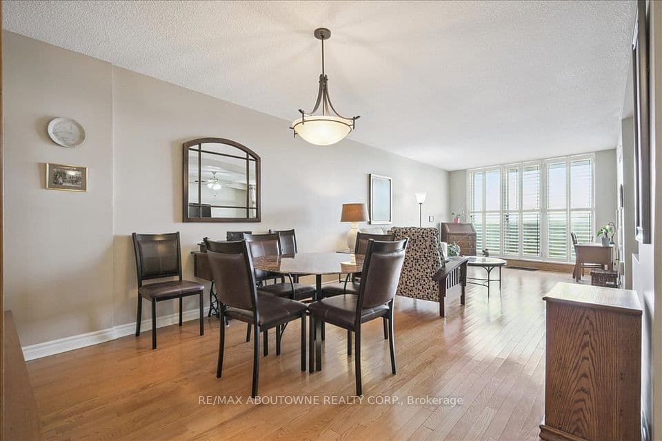 299 Mill Road 1801, Toronto, ON M9C 4V9 – photo 3