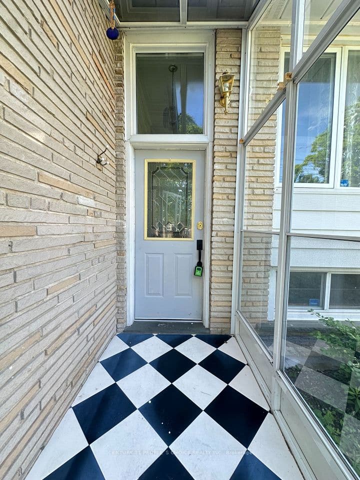 35 Westhumber Boulevard, Toronto, ON M9W 3M5 – photo 3