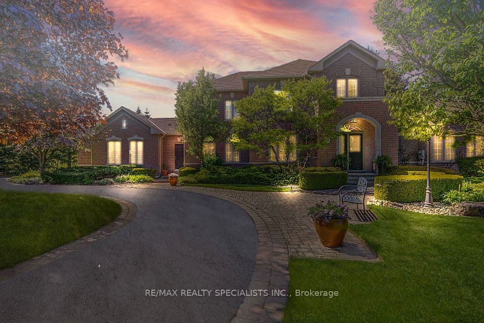 11 Bridlewood Boulevard, Halton Hills, ON L0P 1H0 – main photo