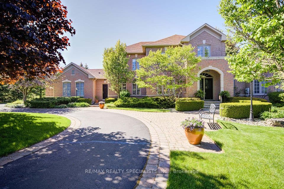 11 Bridlewood Boulevard, Halton Hills, ON L0P 1H0 – photo 2
