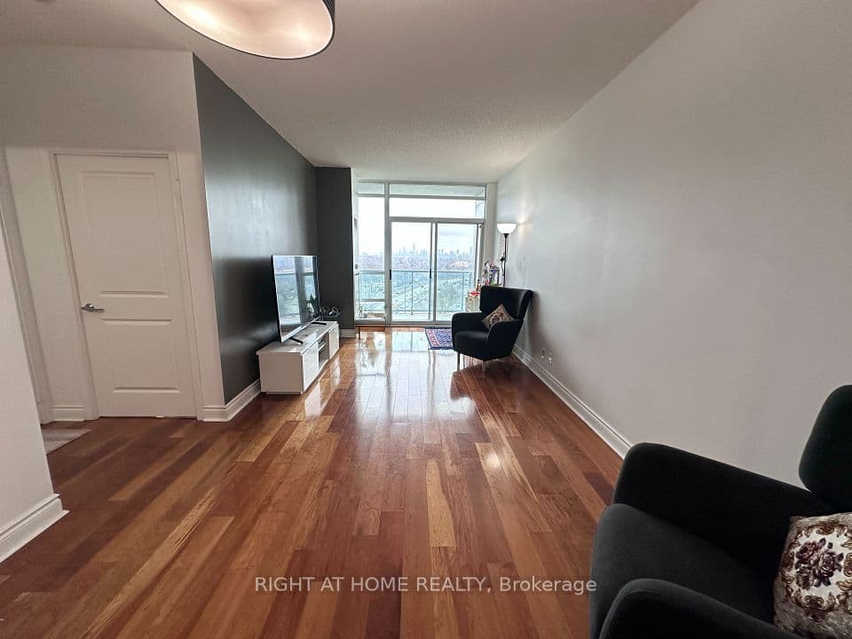 1900 Lake Shore Boulevard W 1701, Toronto, ON M6S 1A4 – photo 3