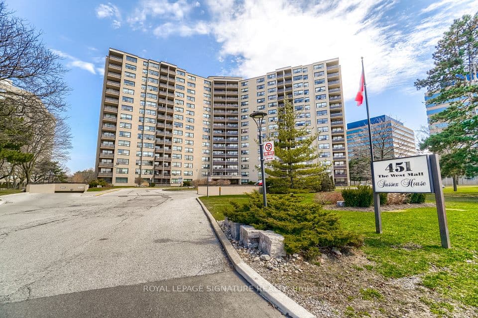 451 The West Mall Drive 1212, Toronto, ON M9C 1G1 – photo 2