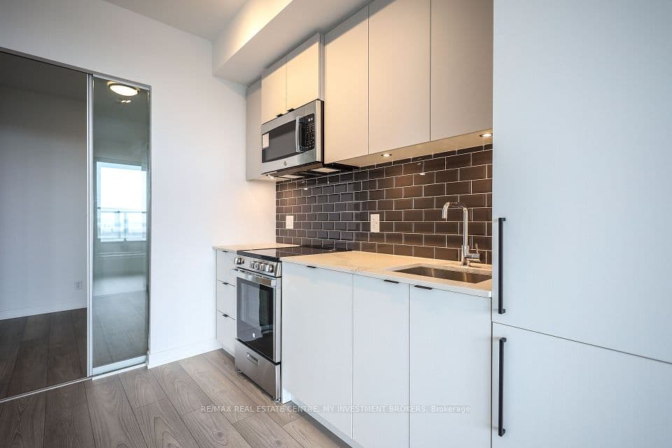 285 Dufferin Street 915, Toronto, ON M6K 0J2 – photo 3