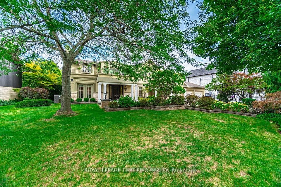 2197 Courrier Lane, Mississauga, ON L5C 1V1 – photo 3