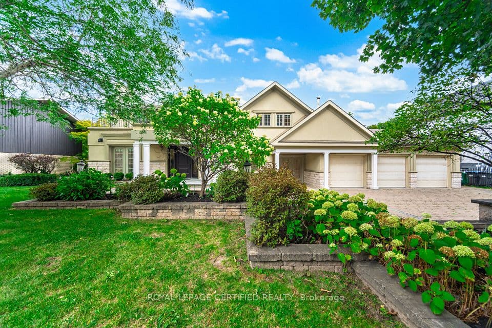 2197 Courrier Lane, Mississauga, ON L5C 1V1 – main photo