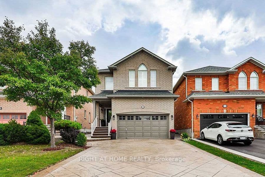 814 Brass Winds Place, Mississauga, ON L5W 1T4 – main photo