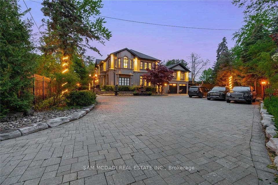1540 Mississauga Road, Mississauga, ON L5H 2K1 – main photo