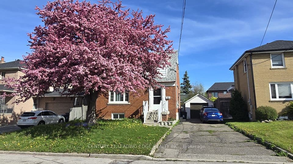70 Westdale Drive, Toronto, ON M3K 1A6 – main photo
