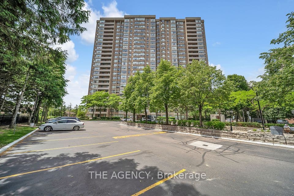 30 Malta Avenue 505, Brampton, ON L6Y 4S5 – photo 2