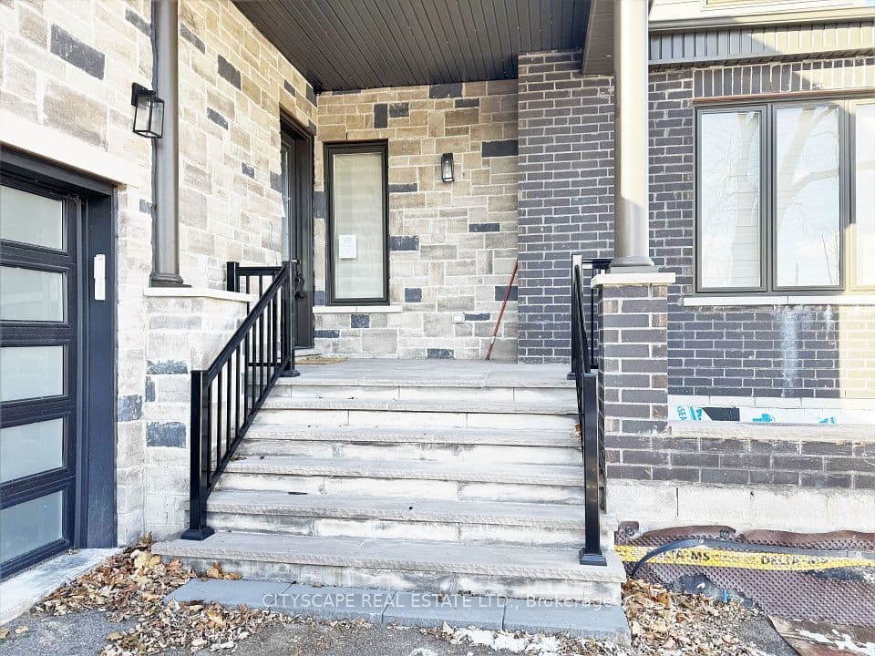 204 Mary Street, Oakville, ON L6K 1S4 – photo 3