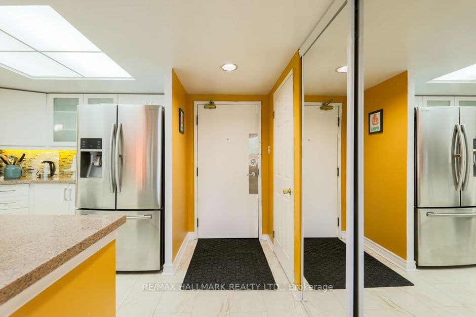 6 Humberline Drive 218, Toronto, ON M9W 6X8 – photo 3