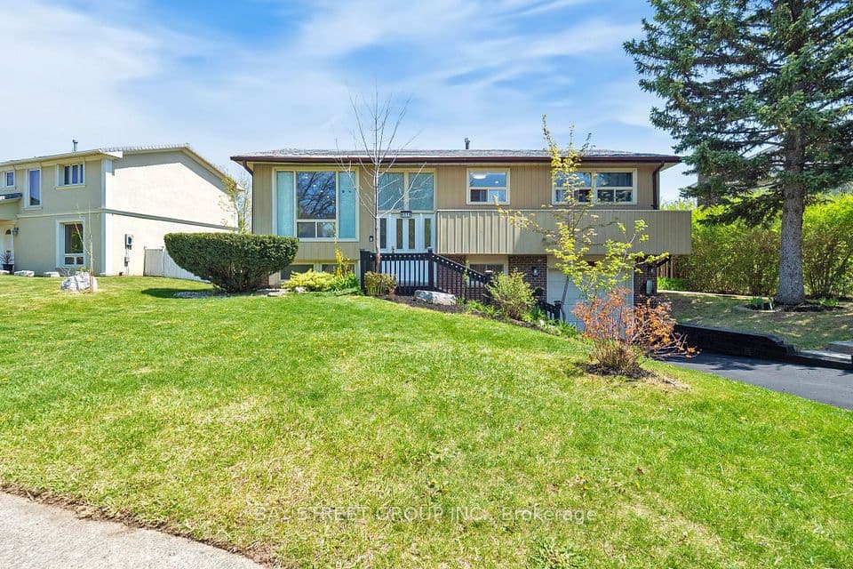 6119 Wabukayne Court, Mississauga, ON L5N 2B1 – main photo