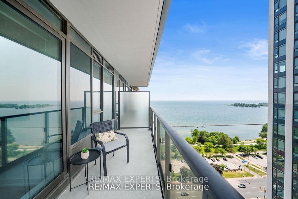 1926 Lake Shore Boulevard W 2512, Toronto, ON M6S 1A1 – main photo