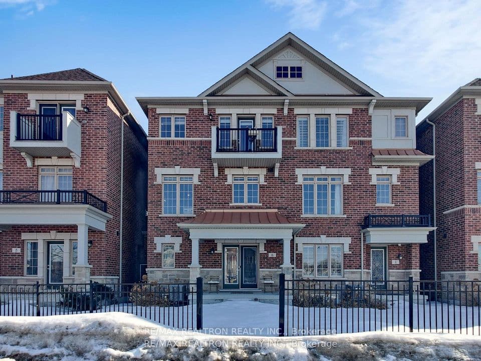 6 Oakmore Lane, Brampton, ON L6Y 6H5 – photo 2