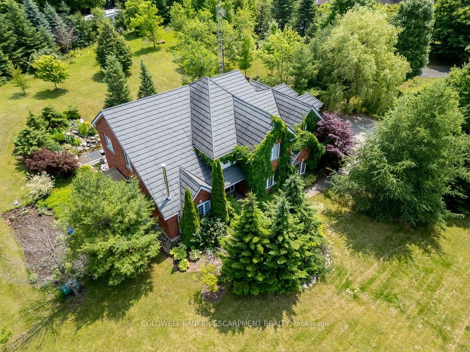 3 Morgan Drive, Halton Hills, ON L7J 2L7 – main photo