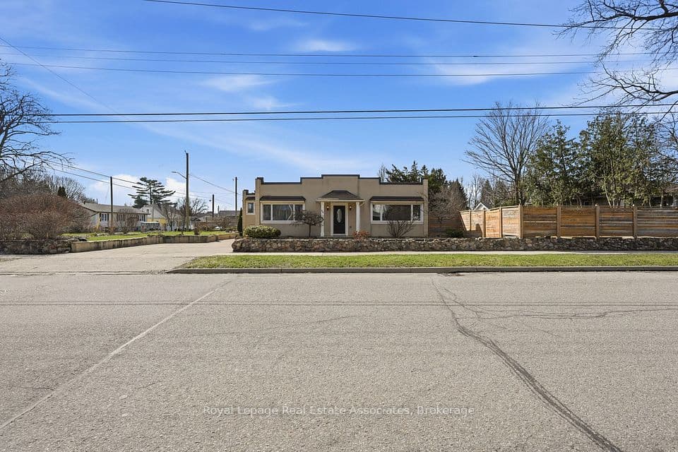56 King Street, Halton Hills, ON L7G 2G4 – photo 2