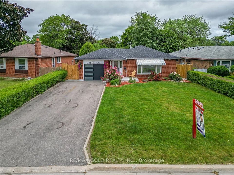 53 Dorchester Drive, Brampton, ON L6T 3E2 – main photo