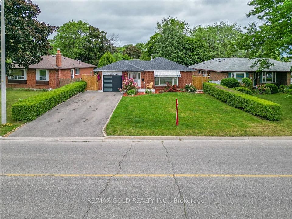 53 Dorchester Drive, Brampton, ON L6T 3E2 – photo 2
