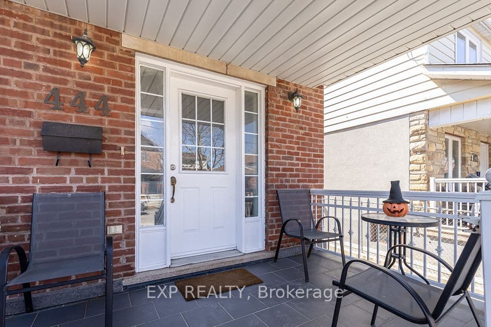 444 Maybank Avenue, Toronto, ON M6N 3S8 – photo 2