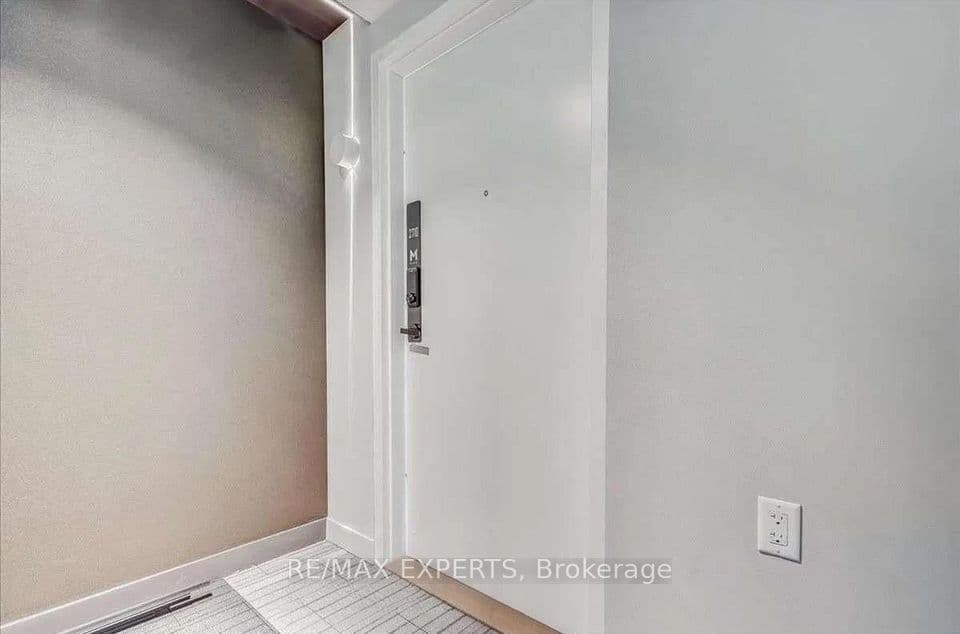 3900 Confederation Parkway 2710, Mississauga, ON L5B 0M3 – photo 3