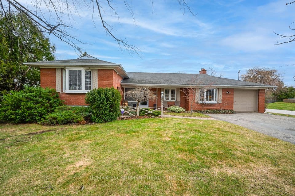345 Sandlewood Road, Oakville, ON L6L 3S1 – main photo