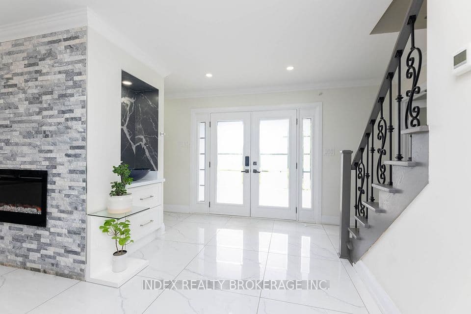 15277 Dixie Road, Caledon, ON L7C 2N1 – photo 2
