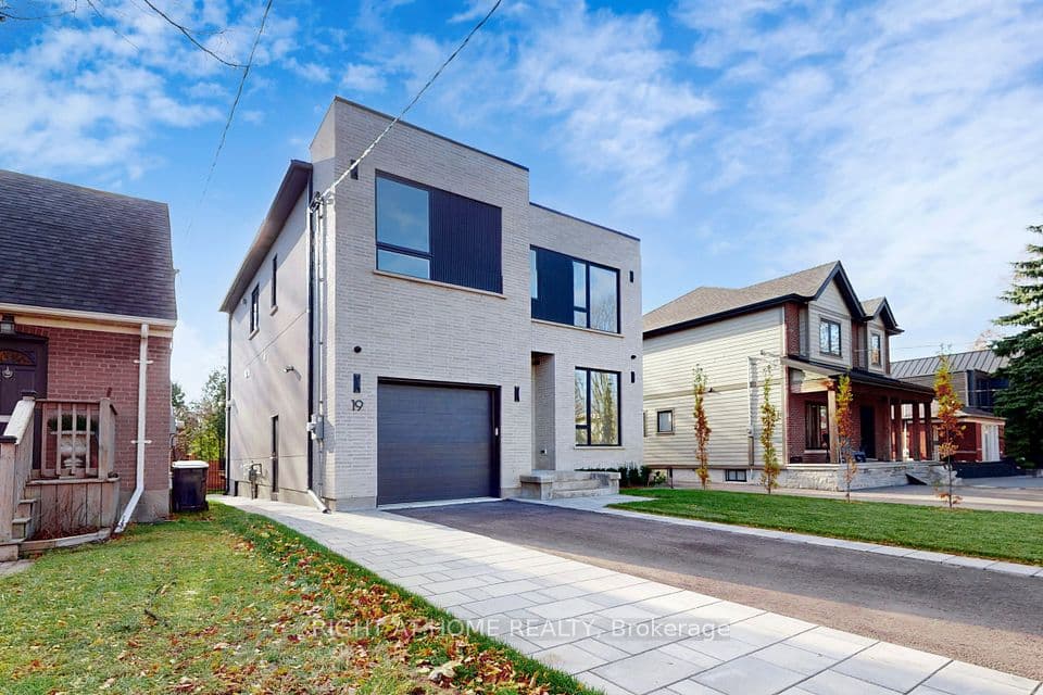 19 Putney Road, Toronto, ON M8W 2K6 – photo 3