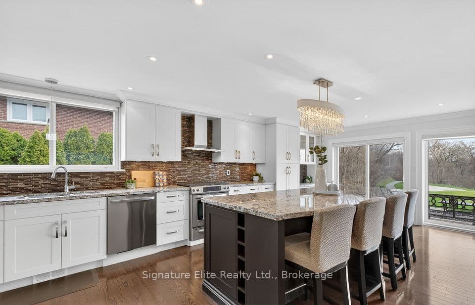 385 Markland Drive, Toronto, ON M9C 1S1 – photo 3