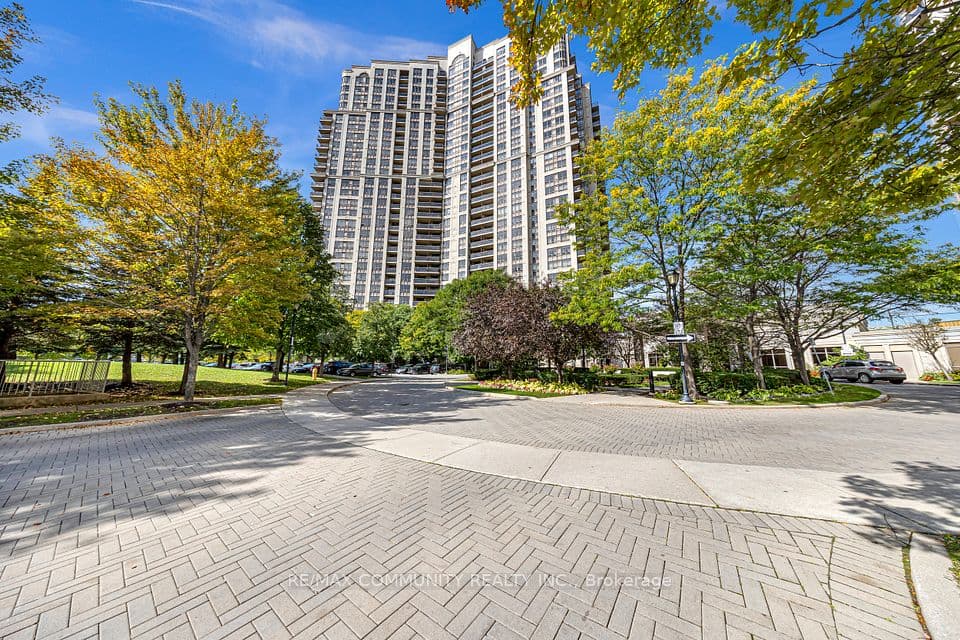 710 Humberwood Boulevard 2808, Toronto, ON M9W 7J5 – photo 3