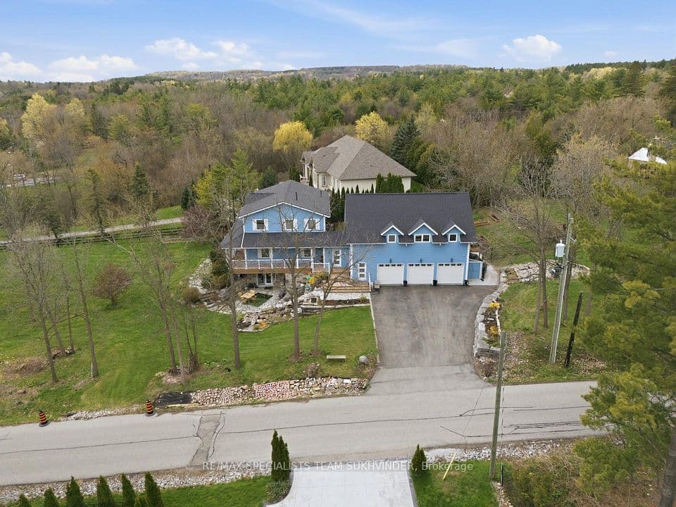 10 Isabella Street, Caledon, ON L7C 1N7 – photo 3