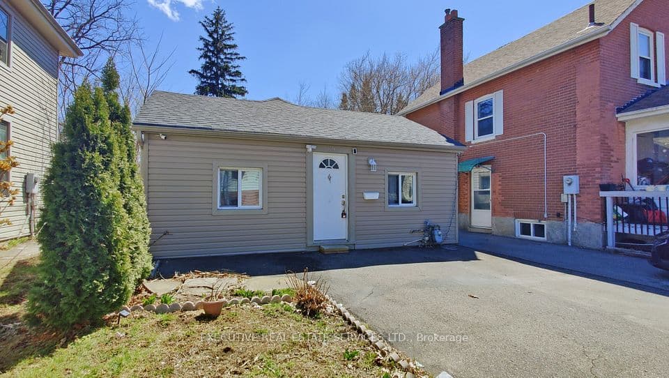89 John Street, Brampton, ON L6W 1Z4 – photo 3