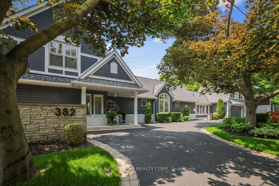 382 Trafalgar Road, Oakville, ON L6J 3H5 – main photo