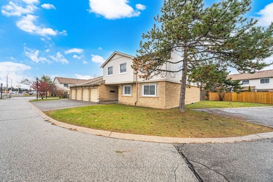 6777 Formentera Avenue 37, Mississauga, ON L5N 2M3 – photo 3