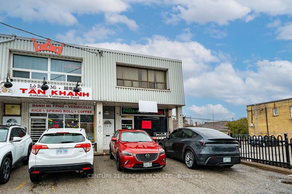 744-746 Wilson Avenue, Toronto, ON M3K 1E2 – photo 2