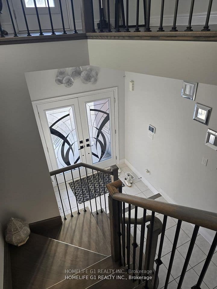 32 Branigan Crescent, Halton Hills, ON L7G 0N1 – photo 2