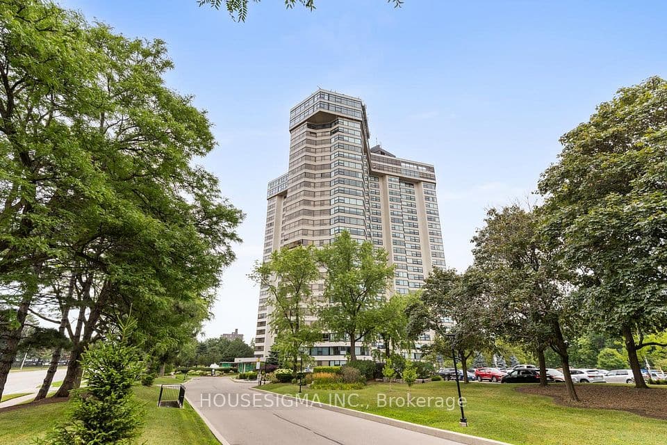 1300 Bloor Street 2010, Mississauga, ON L4Y 3Z2 – main photo