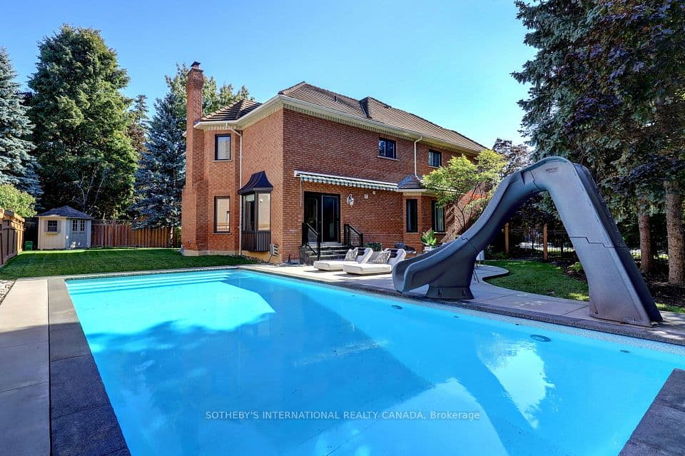 1939 Calgary Court, Mississauga, ON L5H 4J1 – main photo