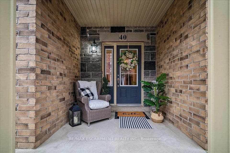 181 Plains Road W #40, Burlington, ON L7T 0B1 – photo 2