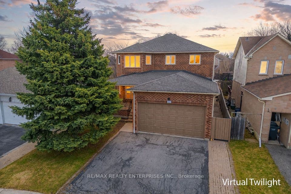 3022 Dalehurst Drive, Mississauga, ON L5N 6M8 – main photo