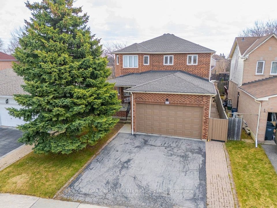 3022 Dalehurst Drive, Mississauga, ON L5N 6M8 – photo 2