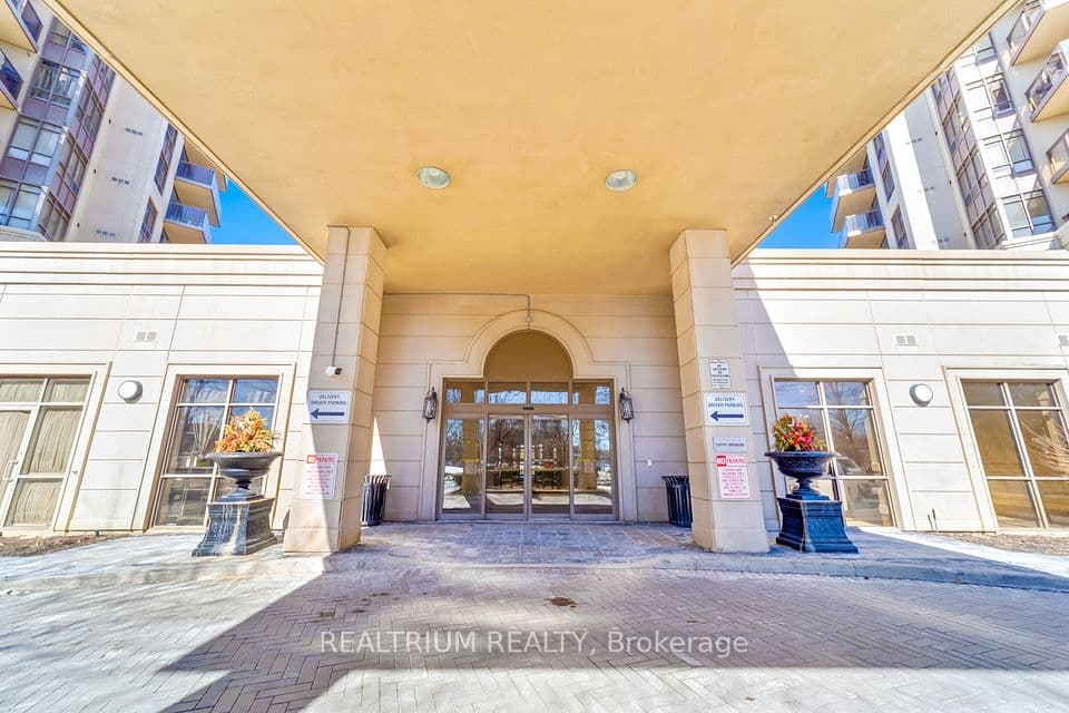 710 Humberwood Boulevard 811, Toronto, ON M9W 7J5 – photo 3