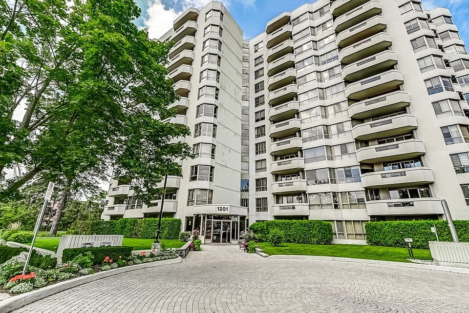 1201 North Shore Boulevard 204, Burlington, ON L7S 1Z5 – photo 2
