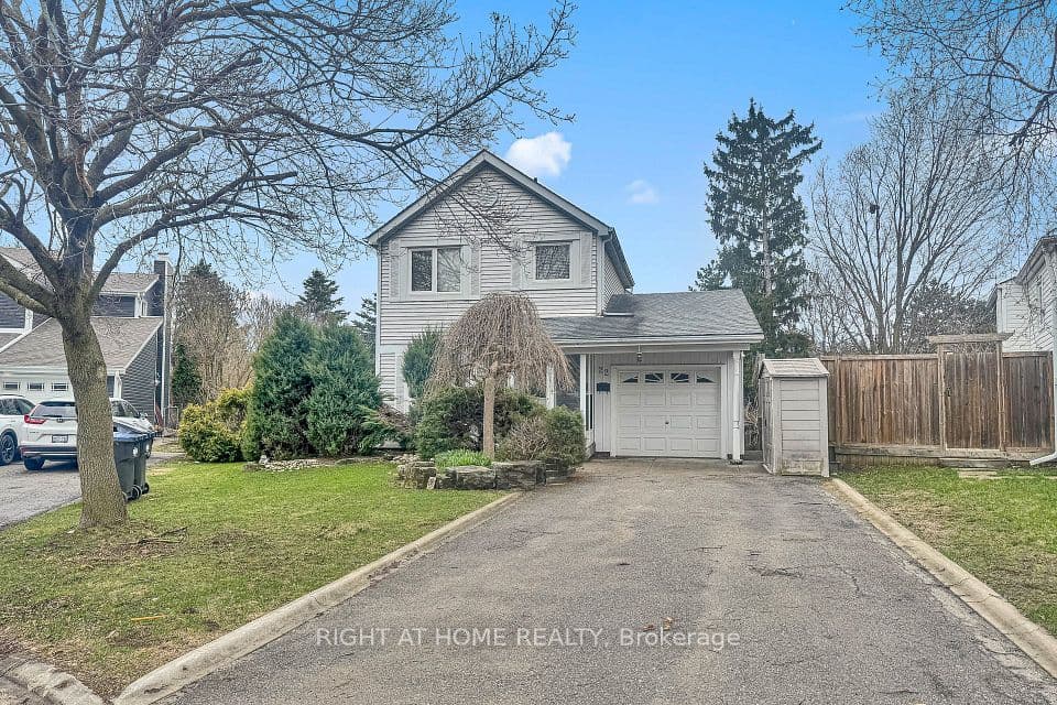 22 Blueridge Square, Brampton, ON L6Z 1A1 – photo 2