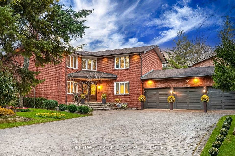 2176 Autumn Breeze Drive N, Mississauga, ON L5B 1R4 – main photo