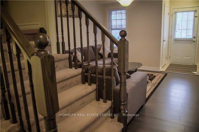 45 Lothbury Drive, Brampton, ON L7A 4G6 – photo 2
