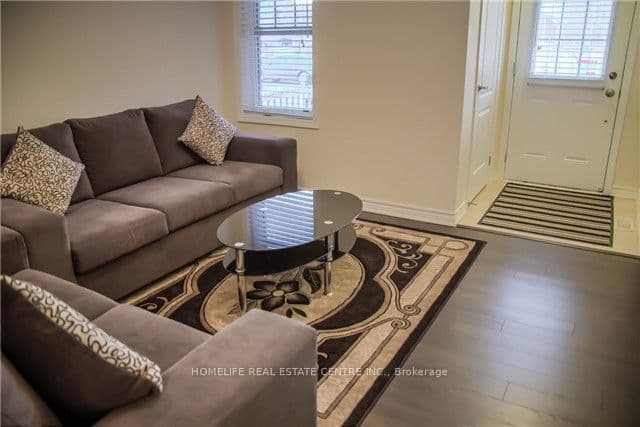 45 Lothbury Drive, Brampton, ON L7A 4G6 – photo 3