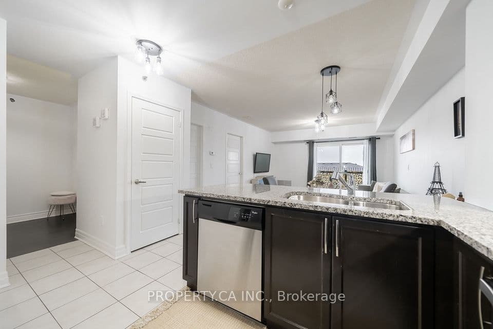 70 Baycliffe Crescent 412, Brampton, ON L7A 0Z5 – photo 3